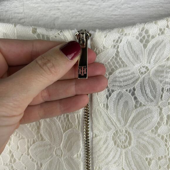 Tommy Hilfiger White Lace Short Sleeve Blouse Gold Zipper Detail (M) - Picture 8 of 8